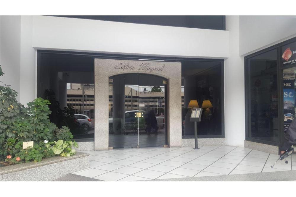 Departamento En Microcentro Con Cochera ซัลตา ภายนอก รูปภาพ